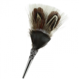 Hutschmuck aus Fasanenfedern mit verzierter H�lse