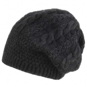 Strickm�tze mit Zopfmuster 